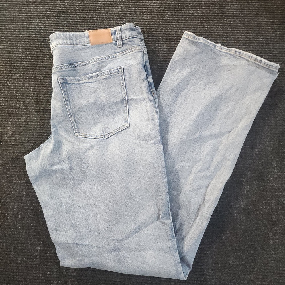 BKE Payton Wide Leg Jeans Women's 33x34 Light Wash Distressed Mid Rise Denim